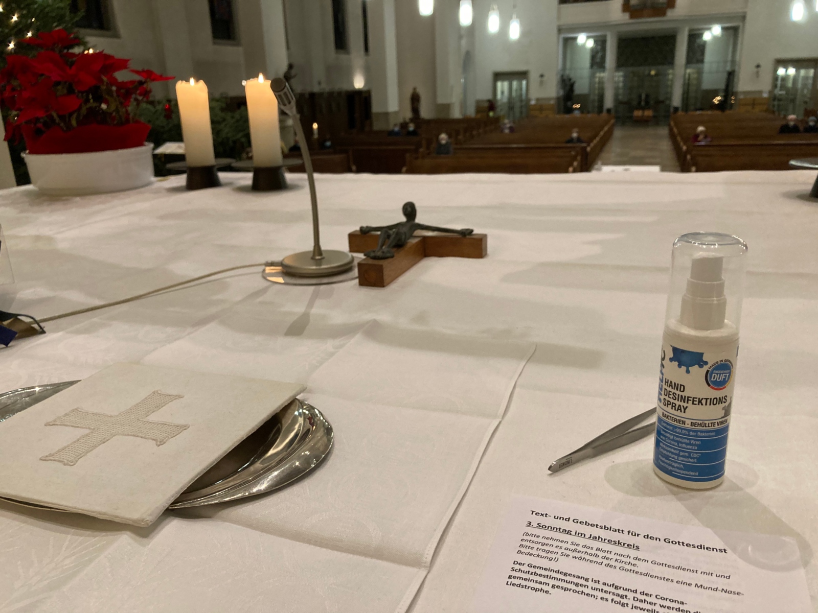 Hygienevorschriften auch am Altar